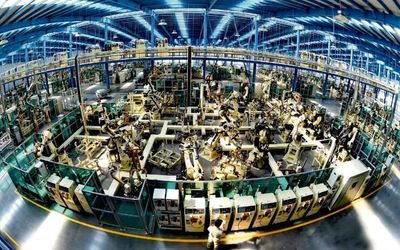 駛向未來 中國(guó)新能源汽車產(chǎn)業(yè)化的深度轉(zhuǎn)型與戰(zhàn)略布局